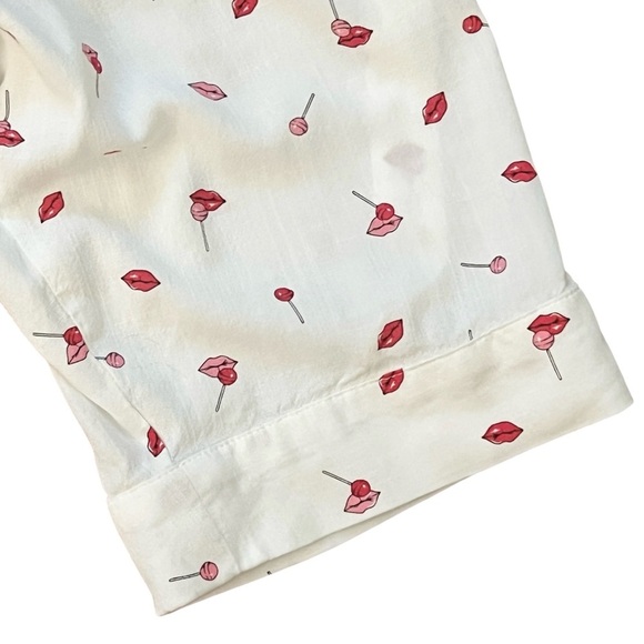 Torrid Harper Tab Sleeve Novelty Lips & Lollipops Pullover Top Women’s 3 - Picture 6 of 13